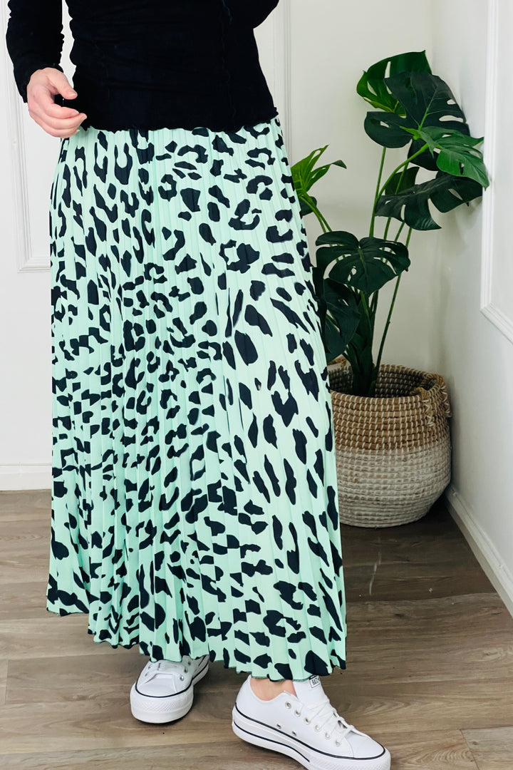 Anya Pleated Leopard Maxi Skirt | Mint