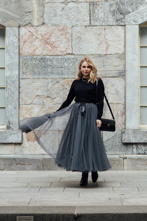Susie Classic Crew Knit | Black