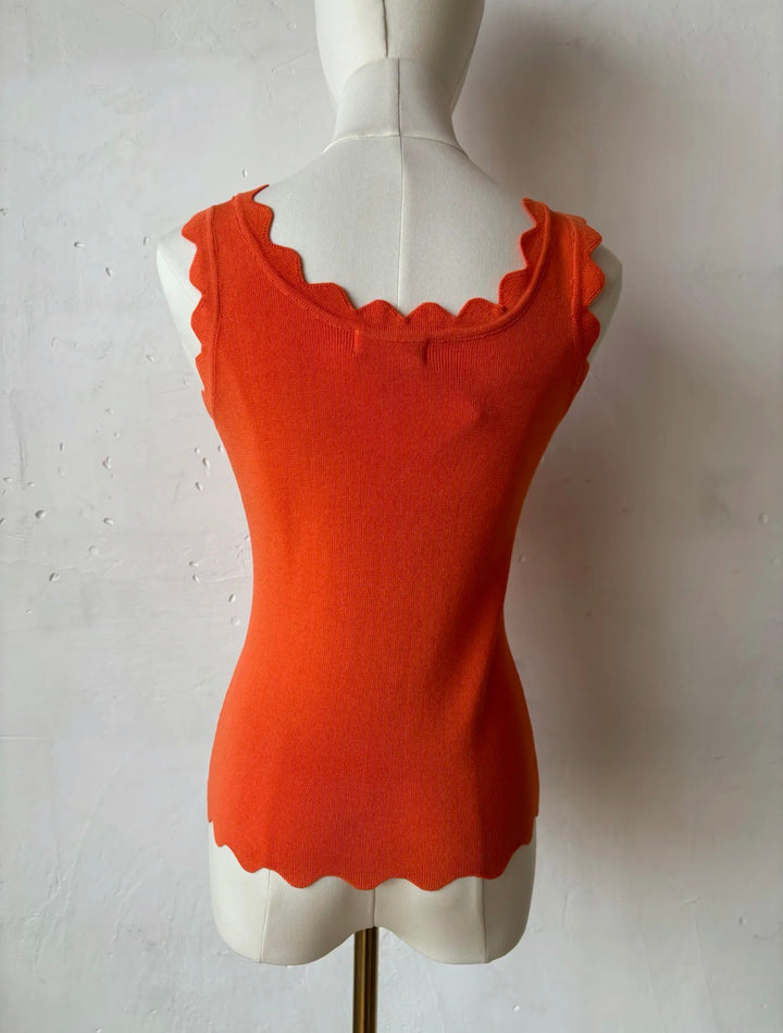 Paloma Scallop Top