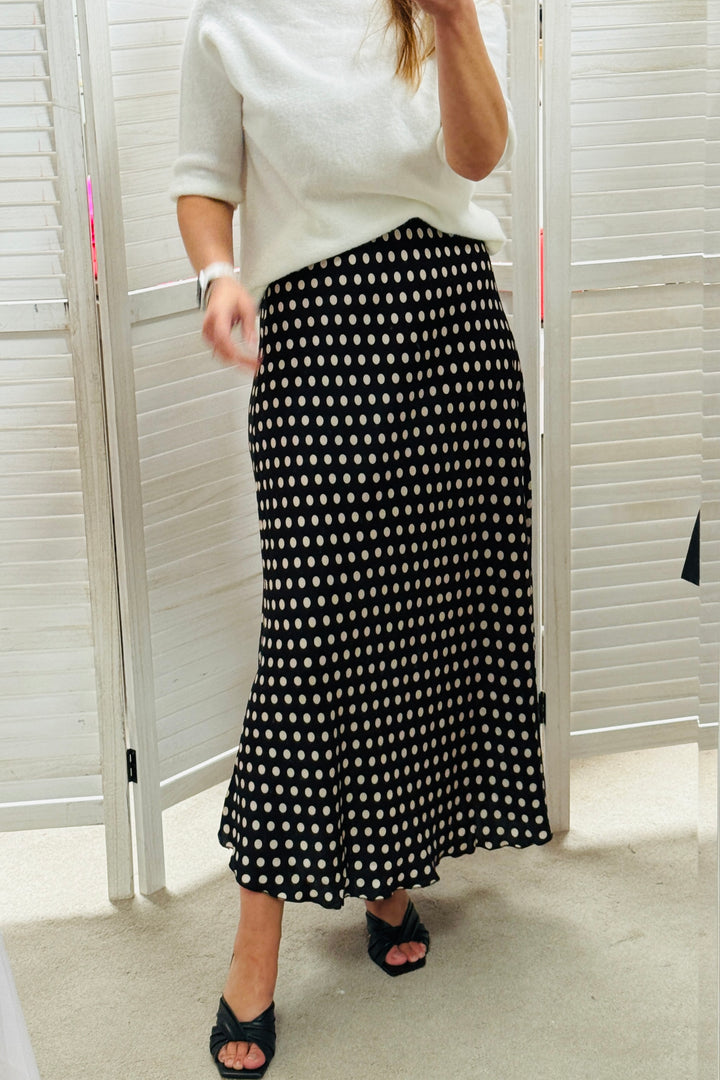 *** PRE ORDER *** Sarah Polka Dot Skirt (Black or Chocolate)