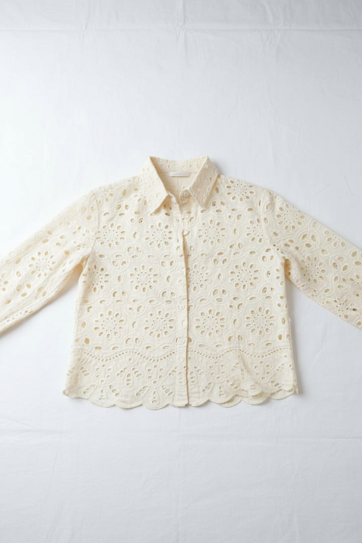 Carrie Broderie Blouse (Cream)