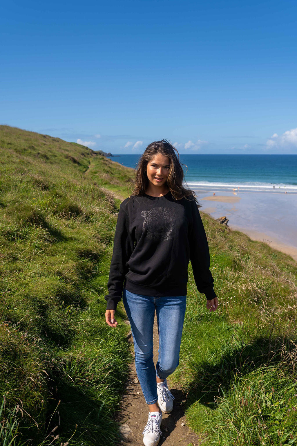 Tiger Organic Sweatshirt | Black x Black