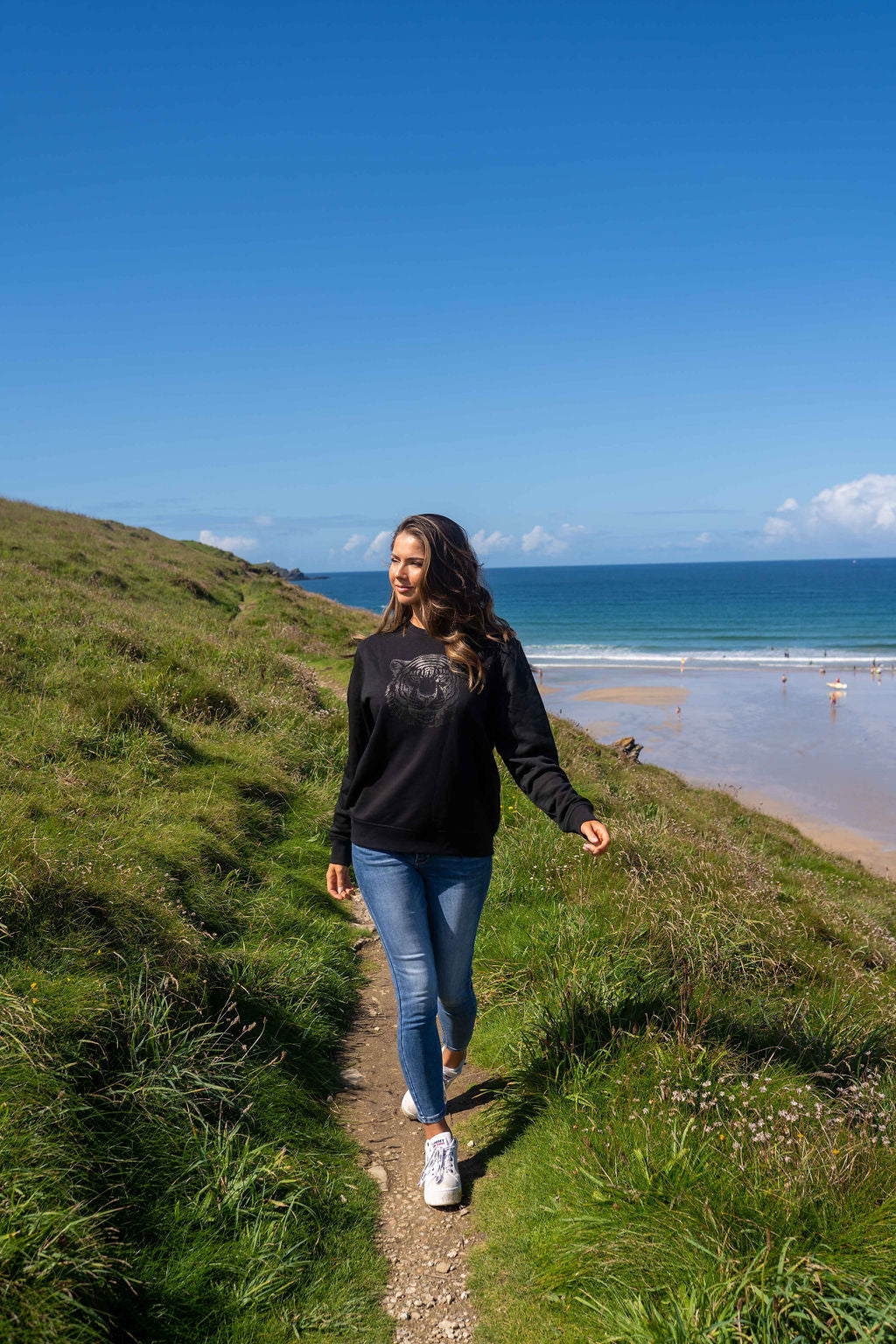 Tiger Organic Sweatshirt | Black x Black