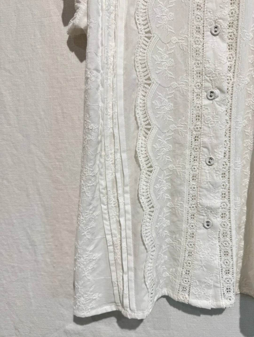Christine Crochet Trim Embroidered Short Sleeve Blouse
