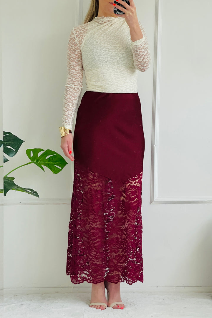 Claire Lace Skirt | Burgundy