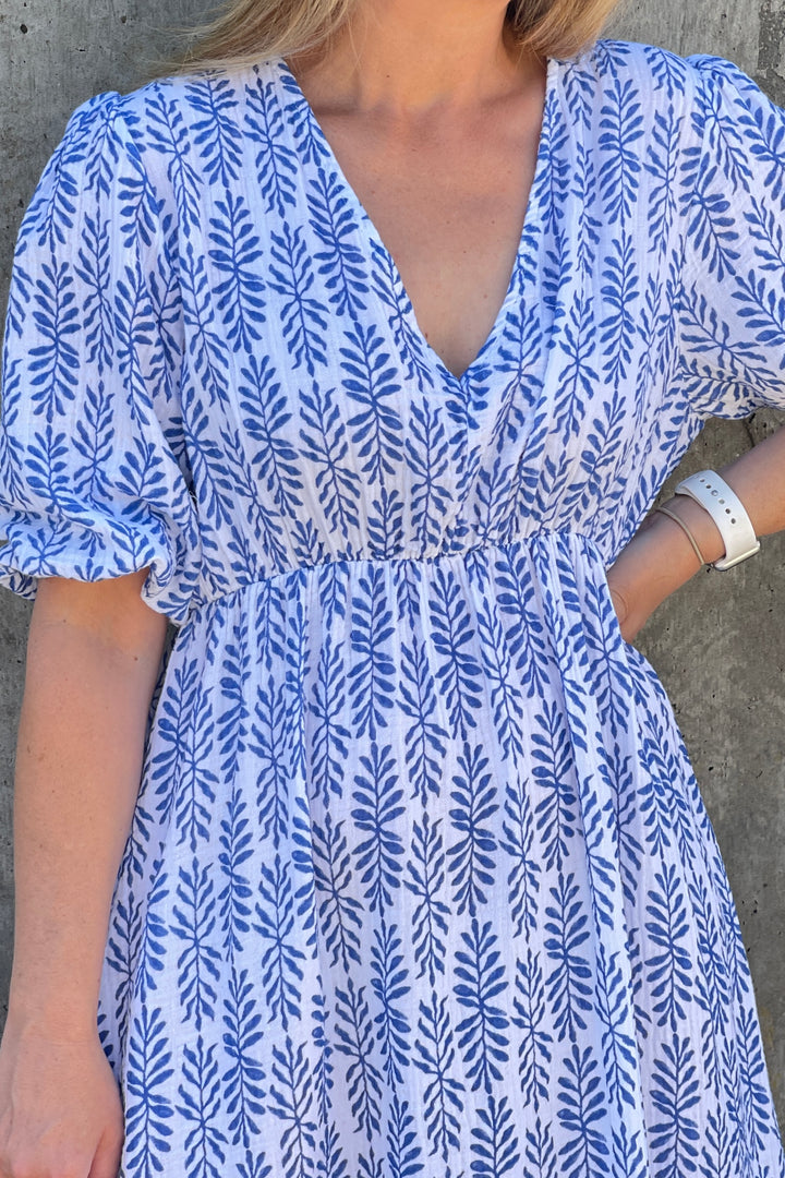 Beth Cheesecloth Cotton Dress | Blue x White Floral Print