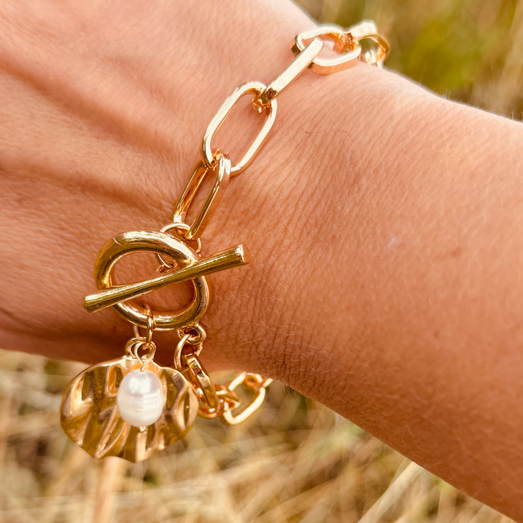 T Bar Disc & Pearl Bracelet