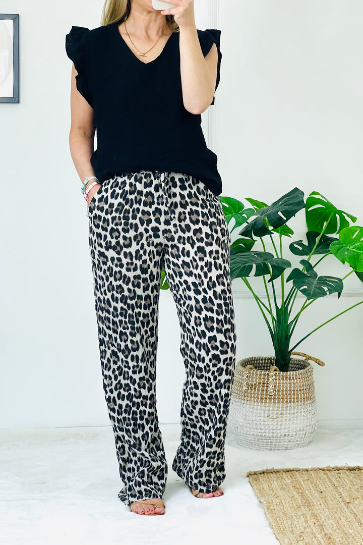 Angie Trousers | Classic Leo