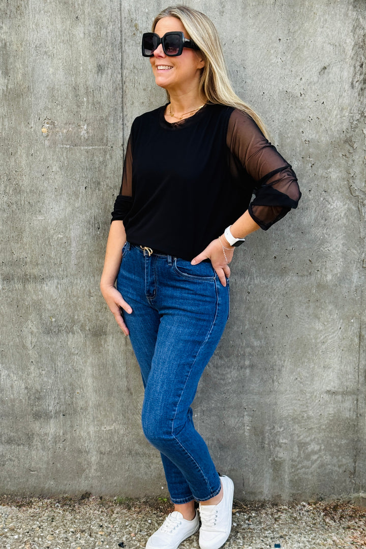 Delia Crew Neck Mesh Top