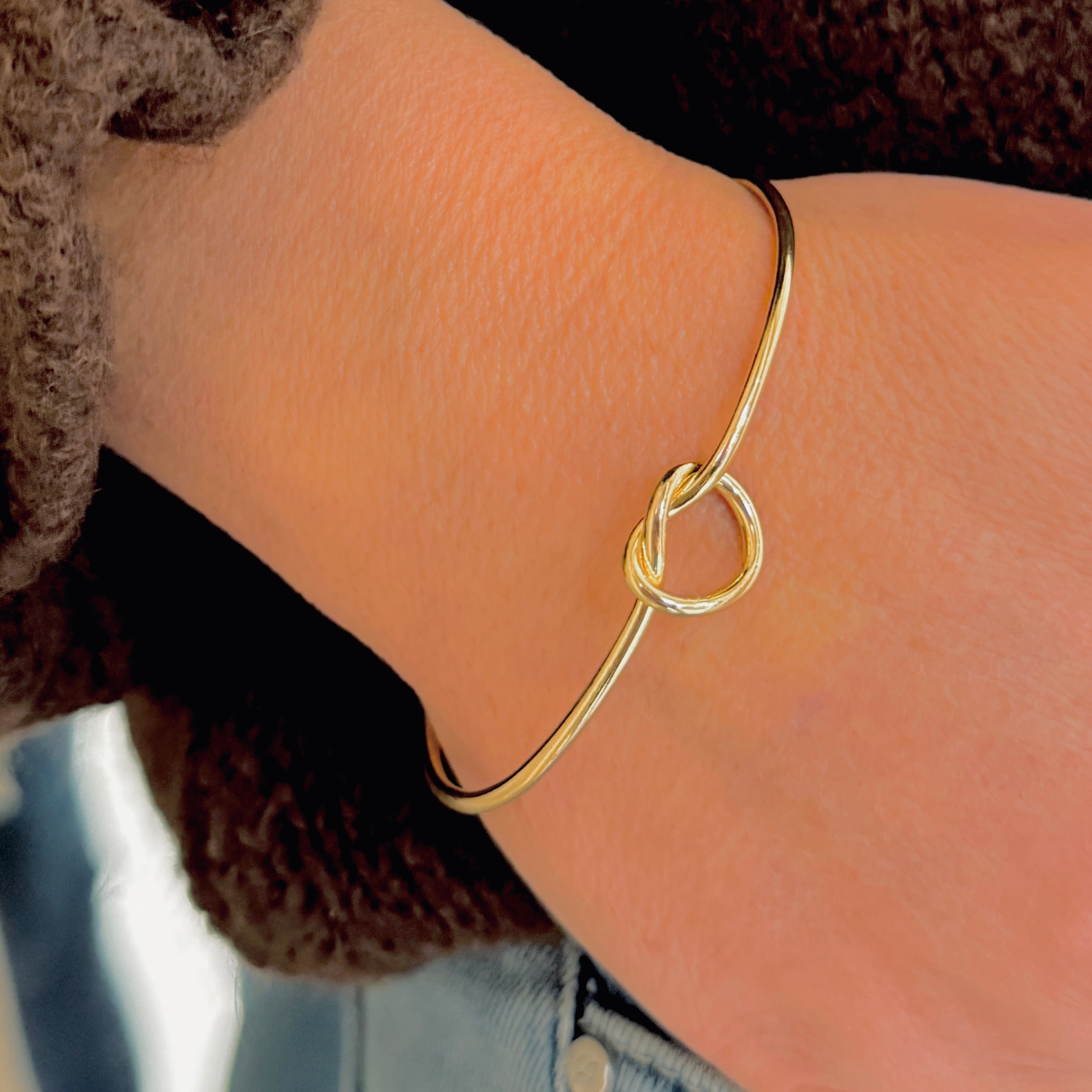 Knot Stainless Steel Bangle