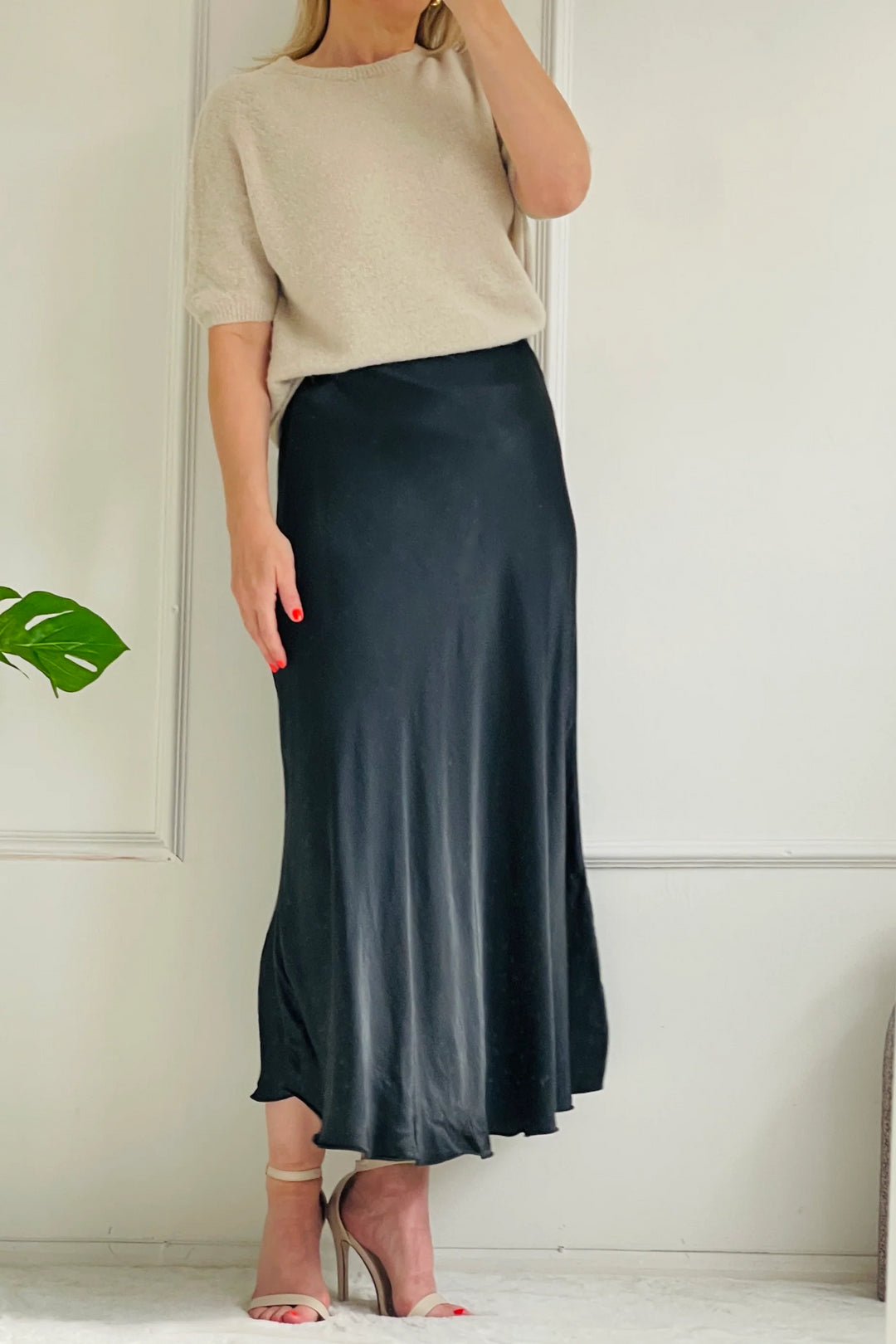 Laura Satin Skirt | Charcoal