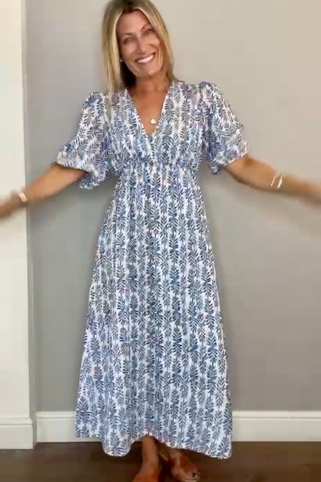 Beth Cheesecloth Cotton Dress | Blue x White Floral Print