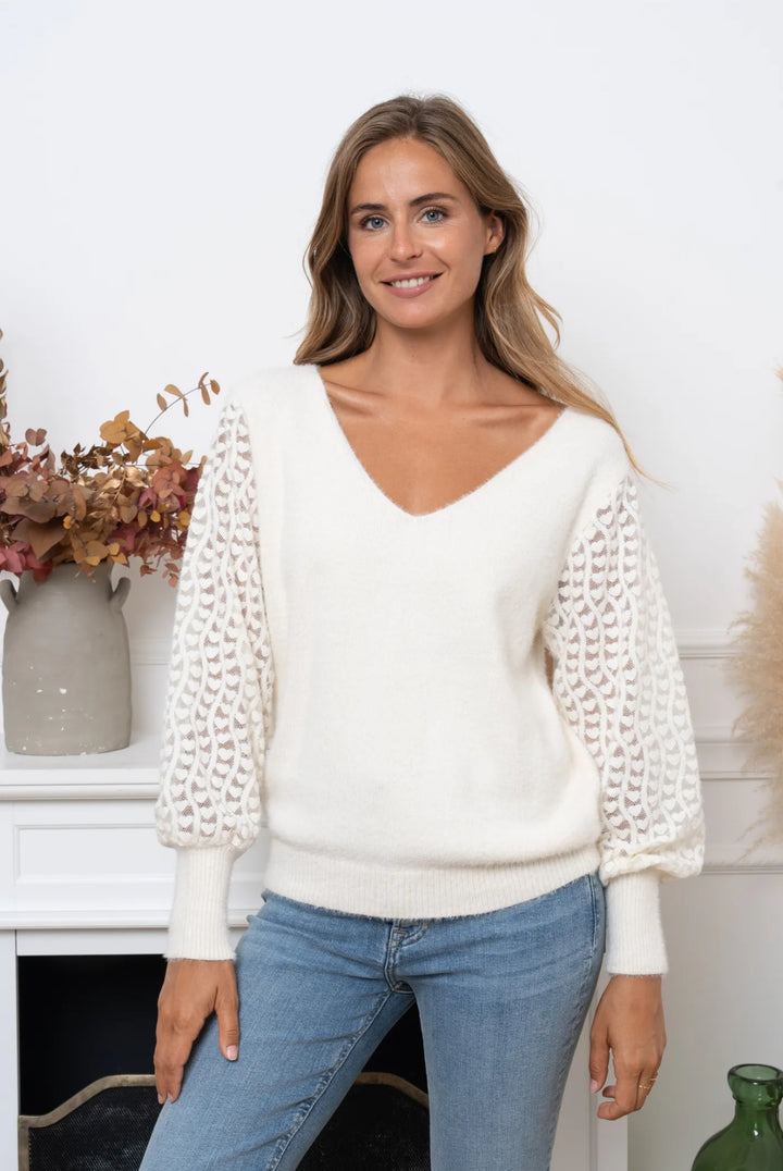 Charlotte Heart Sleeve V Neck Jumper