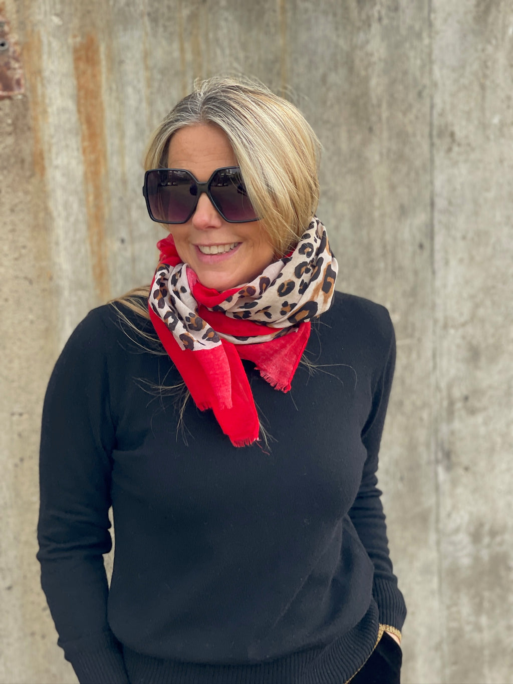 Leo Print Bright Border Scarf | Red