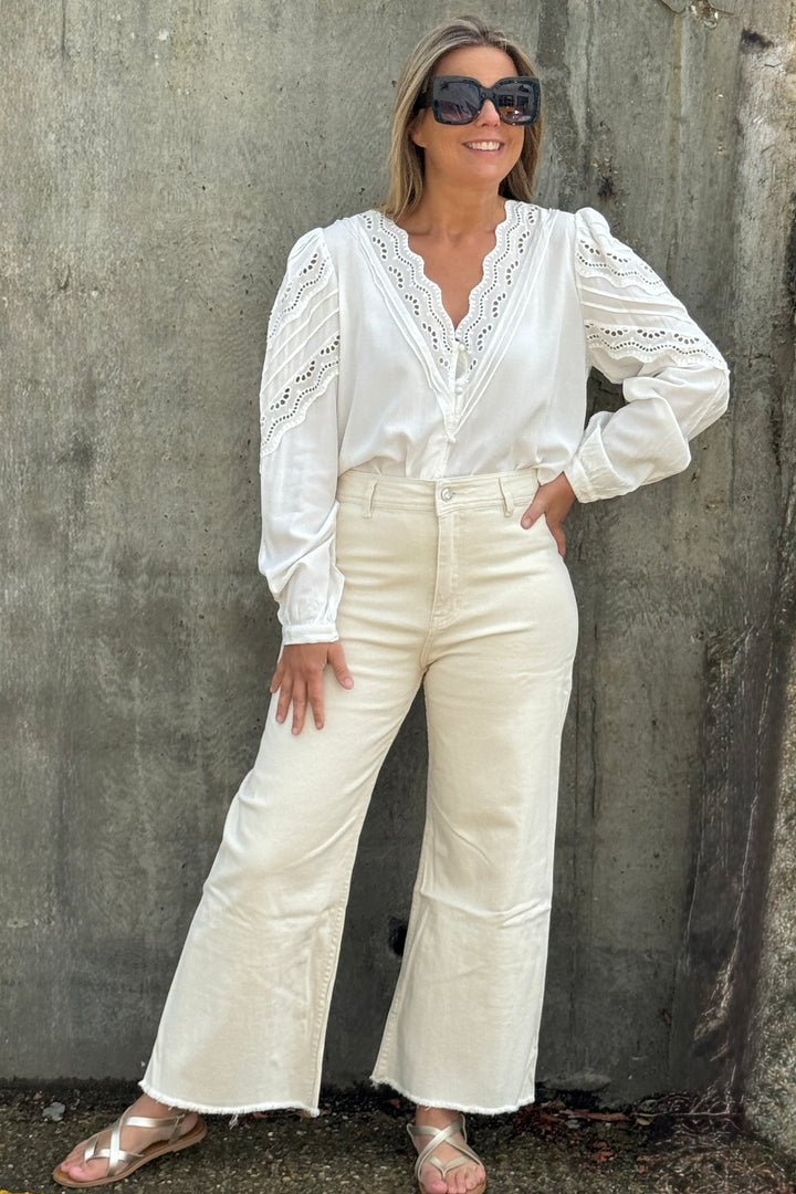Cropped Straight Leg Jeans
