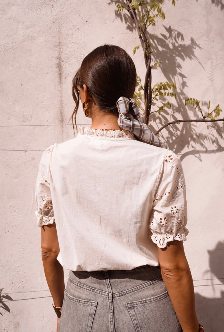 Faye Broderie Blouse (Cream)