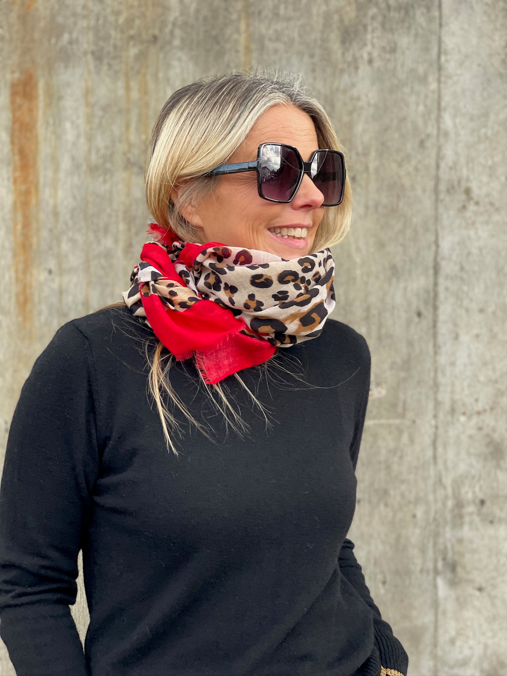 Leo Print Bright Border Scarf | Red