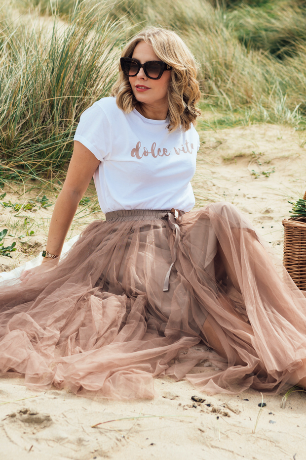 Dolce Vita T Shirt | White x Beige