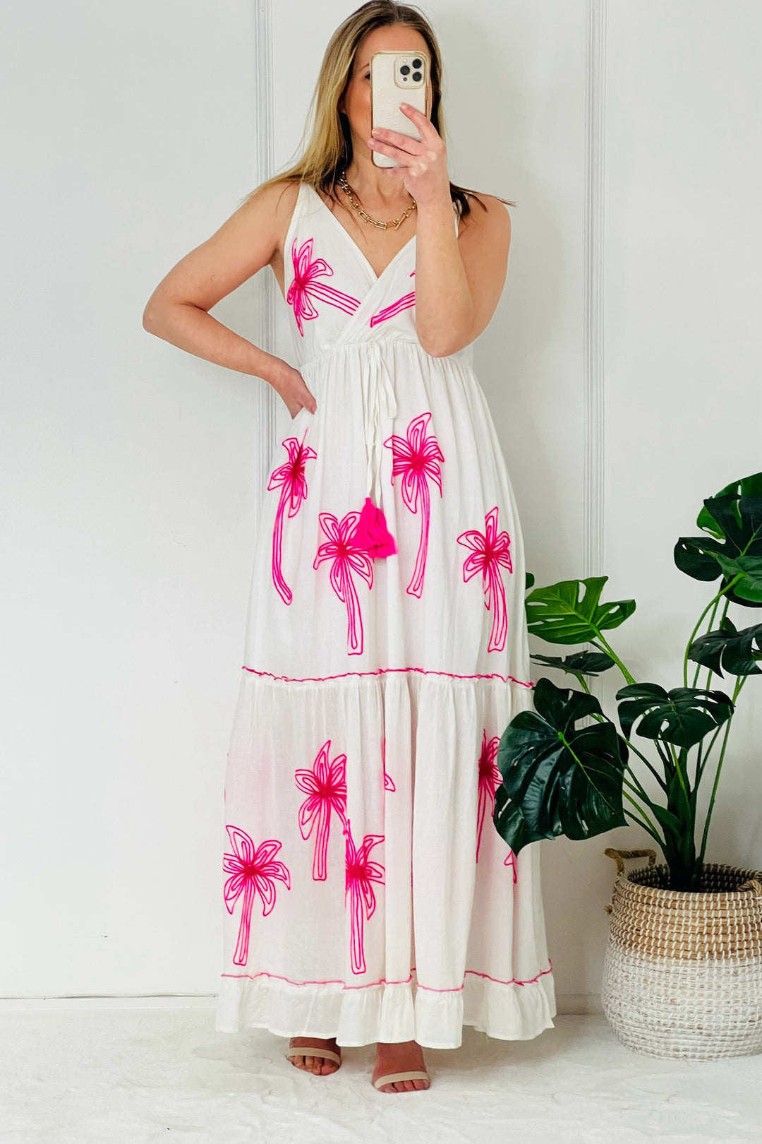 Palmier Maxi Dress | White x Neon Pink