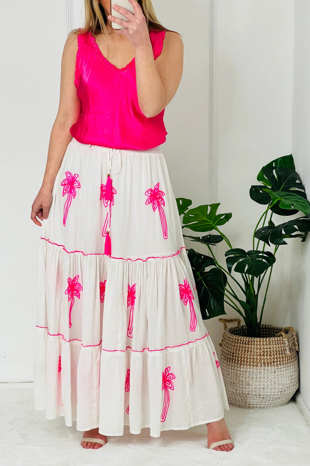 Palmier Maxi Skirt | White x Neon Pink