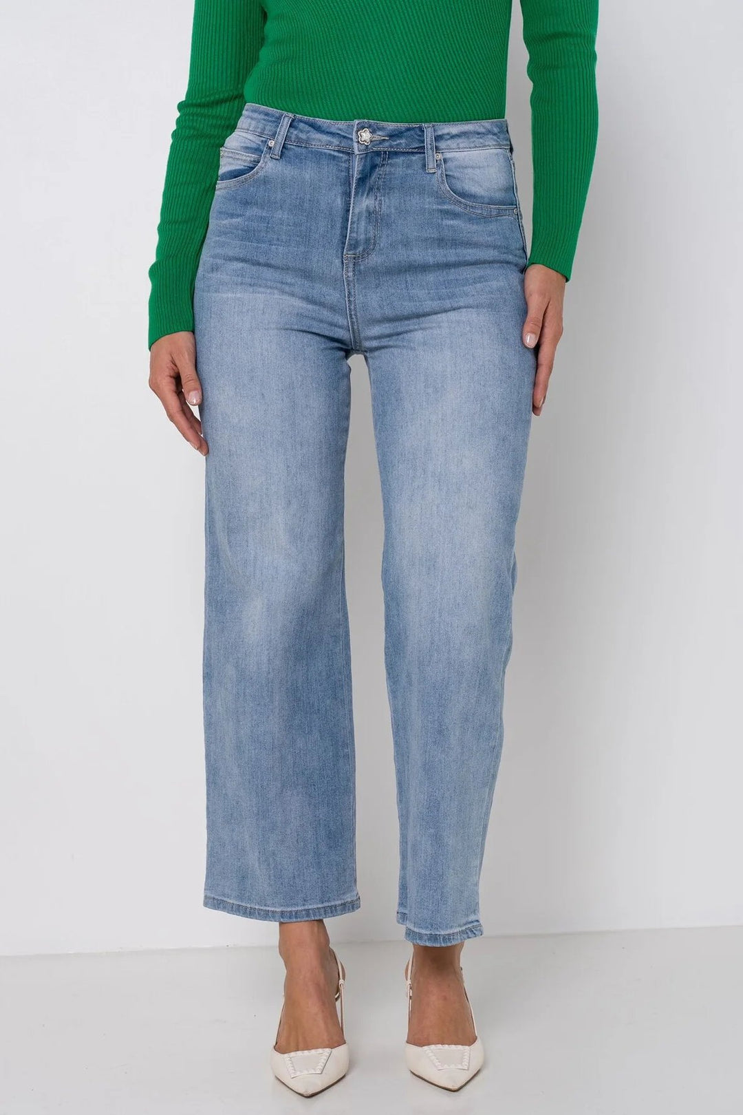 Sarah Straight Leg Denim Jeans | Light Wash