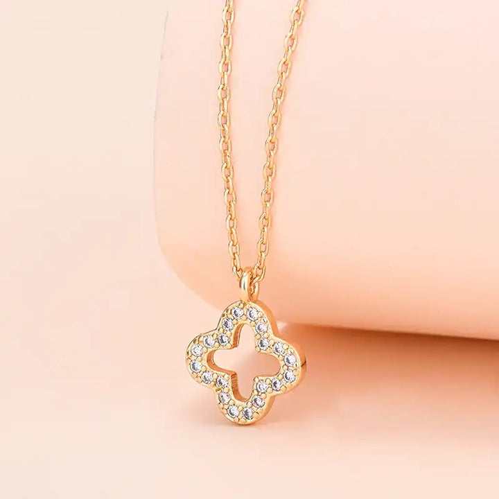 Clover Crystal Necklace | Gold
