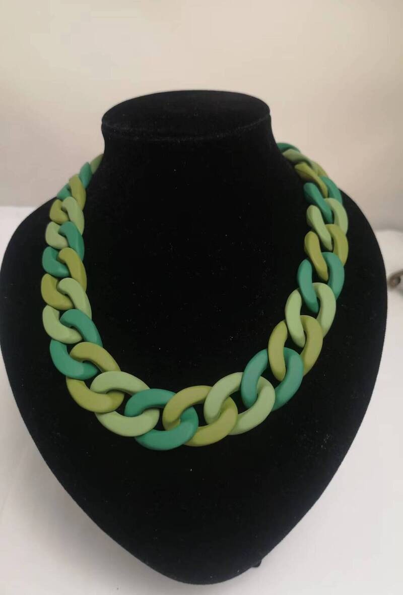 Handmade 'FRUIT LOOP' Chunky Beaded Necklace | A Simple Guide to Mastering  the Y2K Fashion Aesthetic | POPSUGAR Fashion UK Photo 12